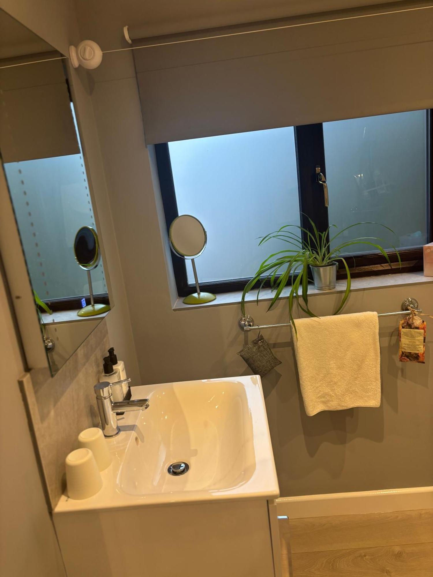 Chambre Familiale avec Salle de Bains