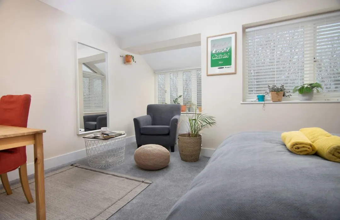 Bristol Bnb-1