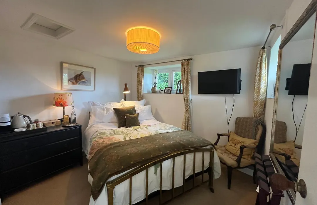 Coombe Lodge Farm House-1