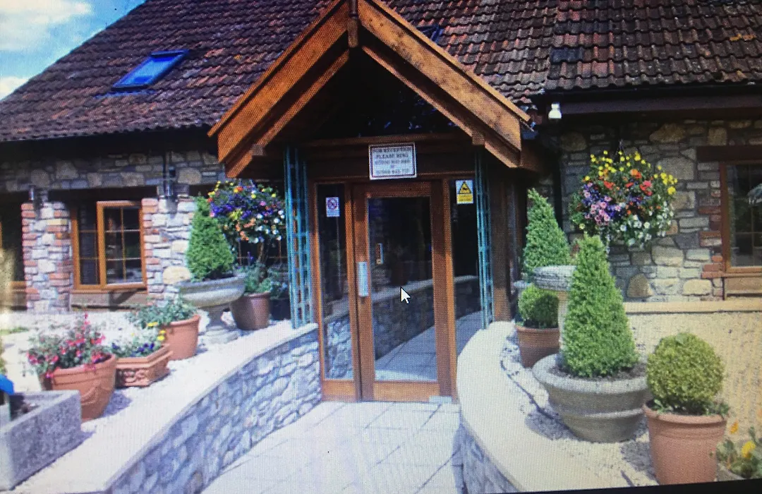 Bridge Farm Guesthouse Rooms-1
