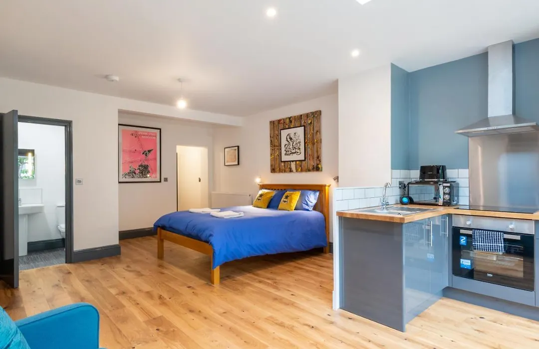 144 Lower Cheltenham Place-1