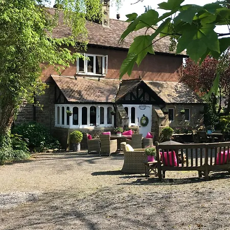 Coombe Lodge Farm House-3