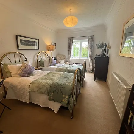 Coombe Lodge Farm House-2