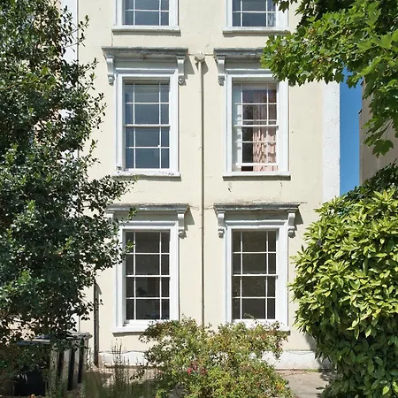 No 13 Georgian Shared House - By Clifton Short Lets-3