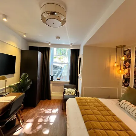 Ferndale Mews-3