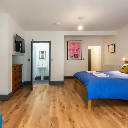 144 Lower Cheltenham Place-2